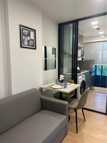 ให้เช่าคอนโดแอทโมซ คาแนล รังสิต ตึกC 26 ตร.ม.วิวสระ เฟอร์ครบ มีเครื่องซักผ้า ใกล้ฟิวเจอร์พาร์ค