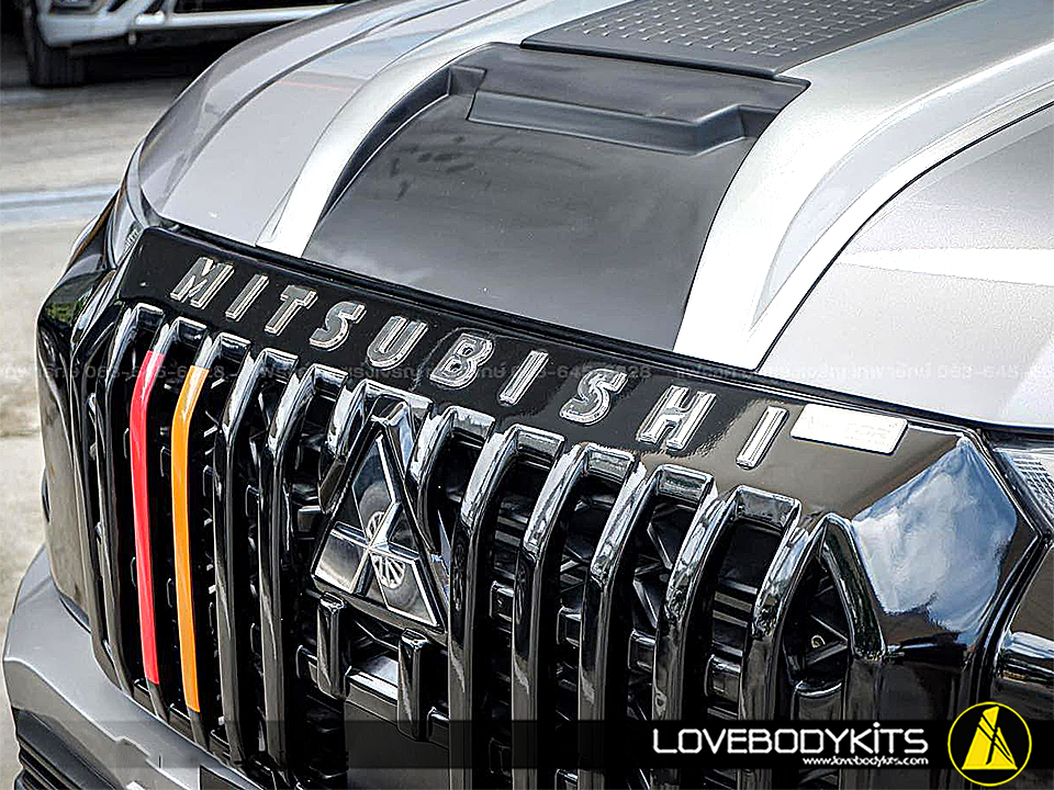 ชุดแต่ง VICTOR :TRITON 2023 ตัวสูง