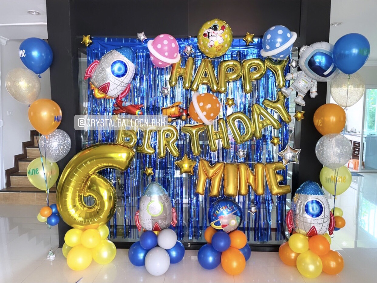 ลูกโป่ง วันเกิดเด็ก Theme จรวด,ยานอวกาศ พร้อม ช่อลูกโป่ง 2 ช่อ,ฟอยล์ตัวเลข 40" 1 ตัว,ฟอยล์ตกแต่งตั้งฐาน 3 ตัว,ม่านฟอยล์,ชื่อเจ้าของวันเกิด 4 ตัวอักษร พร้อมตกเเต่ง สามารถเปลี่ยนสีลูกโป่ง/เปลี่ยนสี-ฟอยล์ตัวเลข/เปลี่ยนฟอยล์ตกแต่ง/เปลี่ยนสี-ตัวอักษรได้