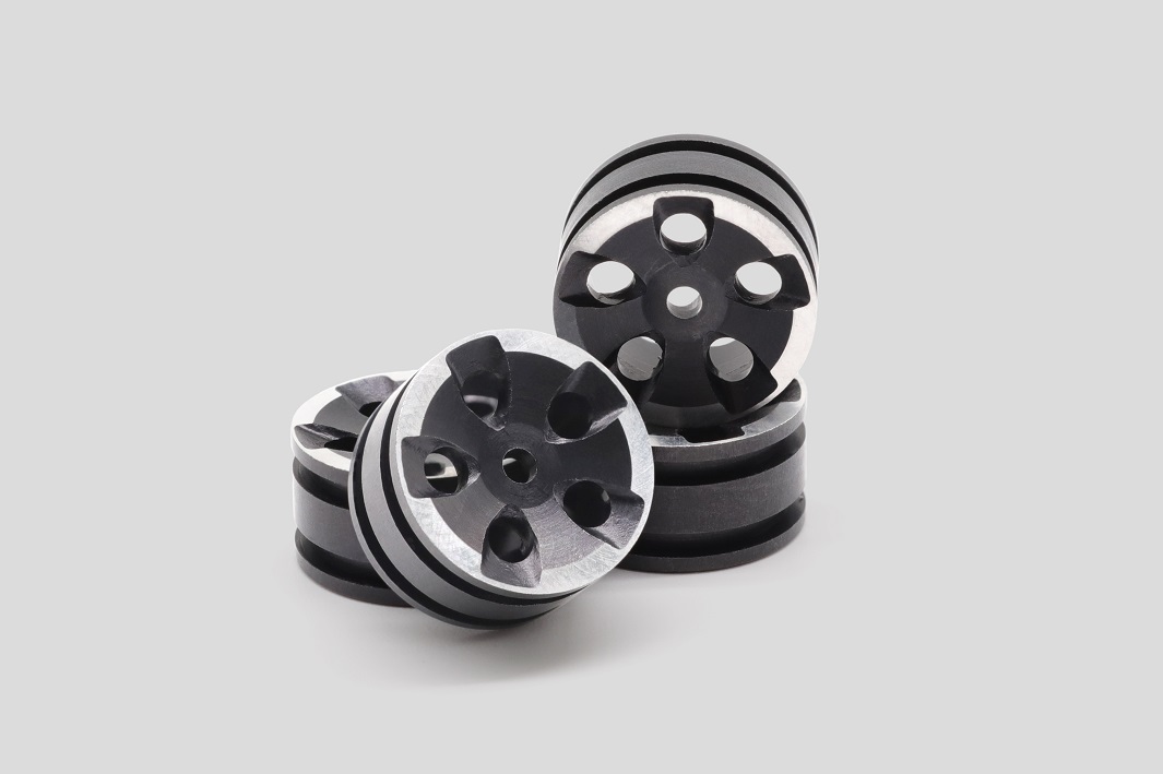 METAL 5 HUB BATTLE AX GA4008