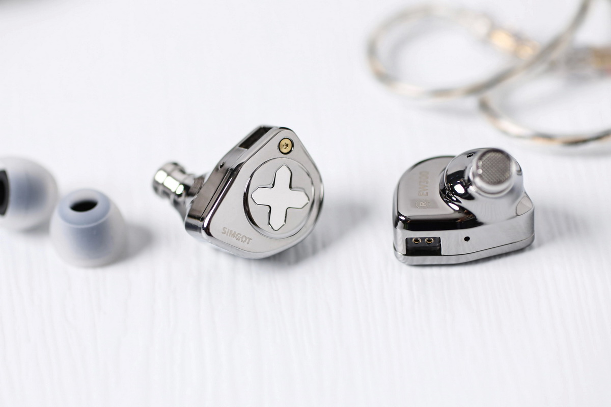 Simgot EW300 หูฟัง IEMs Hybrid 3 ไดร์เวอร์ 1DD+1Planar+1PZT เปลี่ยนท่อนำเสียงได้ ประกันศูนย์ไทย