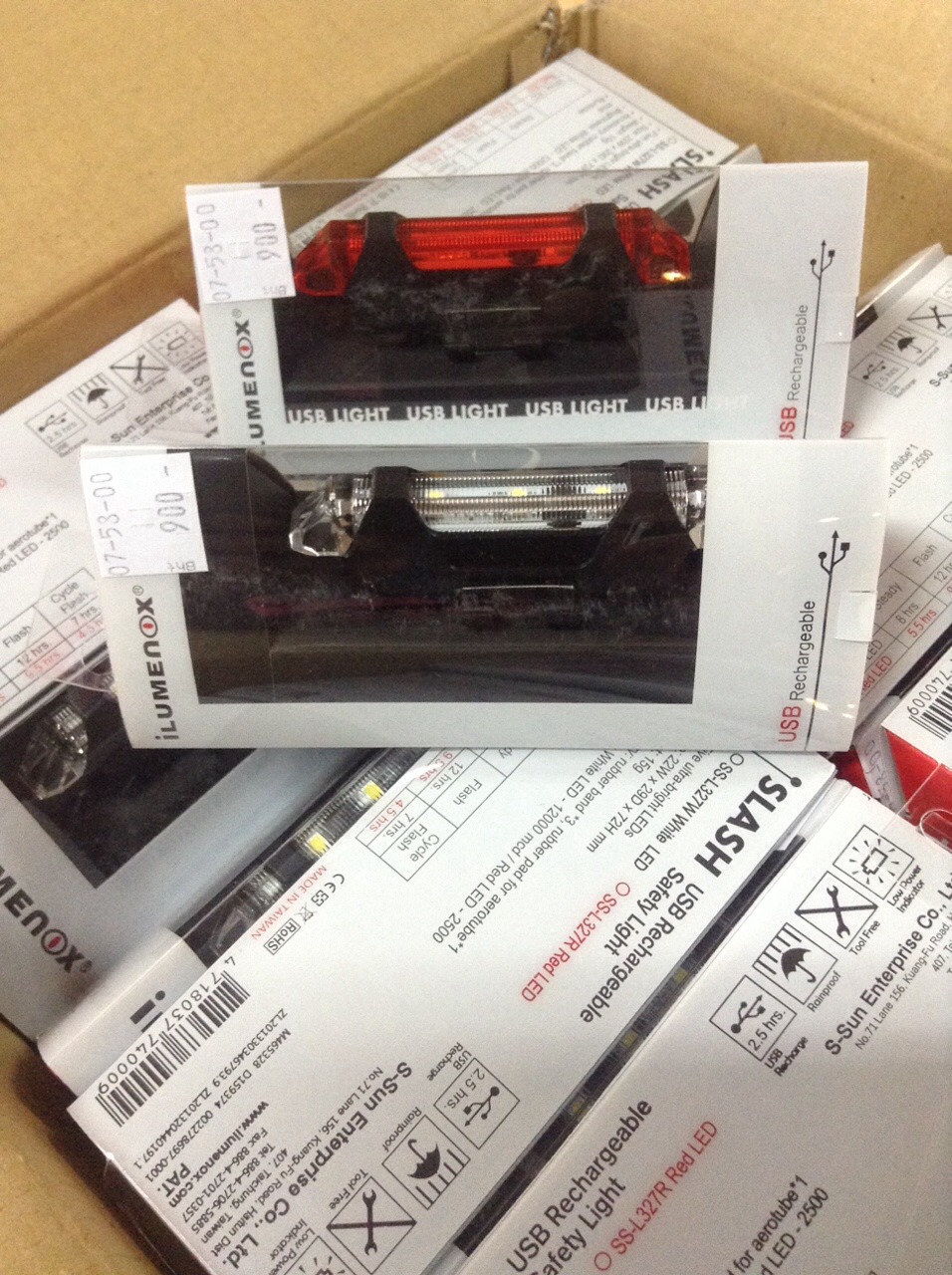 ไฟหน้า USB " ILUMENOX" SS-L327W SLASH USB Rechargeable Safety light (White LED) Front Light