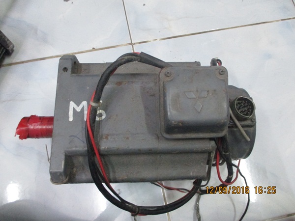 SERVO MOTOR “ MITSUBISHI ” รุ่น HA-SA202