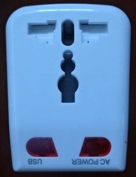 ปลั๊กต่อพ่วงเต้ารับนานาชาติ ฟุตบอล สโมสรน็อตติ้งแฮม ฟอเรสต์ - WORLD TRAVEL ADAPTER พร้อมช่องชาร์จ USB ตราสโมสร NFFC ใหม่ / NOTTINGHAM FOREST Football Club Universal Adapter - NFFC Logo WORLD TRAVEL ADAPTER with USB CHARGER NEW