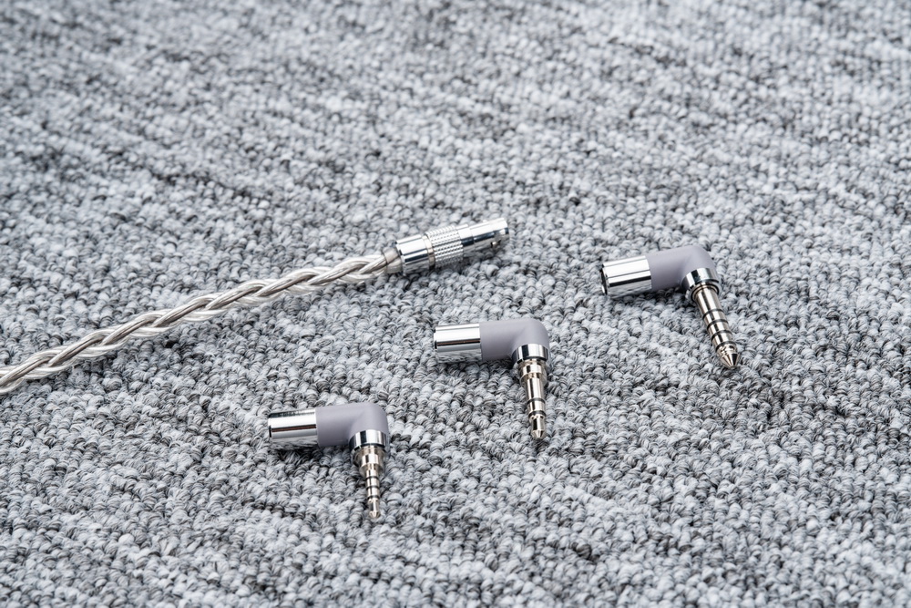 ขาย DUNU ZEN สุดยอดหูฟังระดับเรือธงรุ่นล่าสุด ประกันศูนย์ไทย