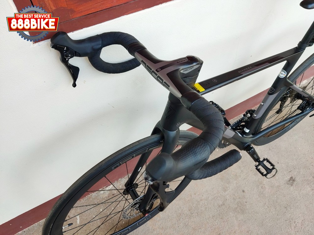 จักรยานเสือหมอบ JAVA VESUVIO DISC 22 สปีด เฟรมคาร์บอน แฮนด์อินทิเกรด ชุดเกียร์ 105 ล้อ 700c 2022