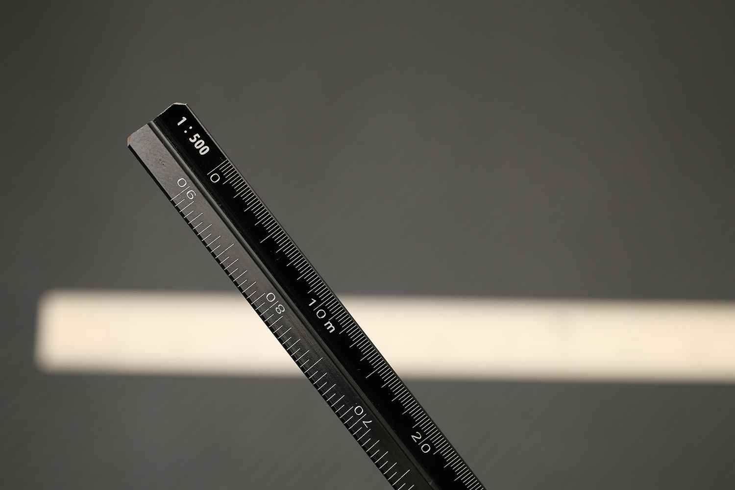 ไม้บรรทัดวัดสเกล อลูมิเนียม สำหรับเปรียบเทียบวัตถุ