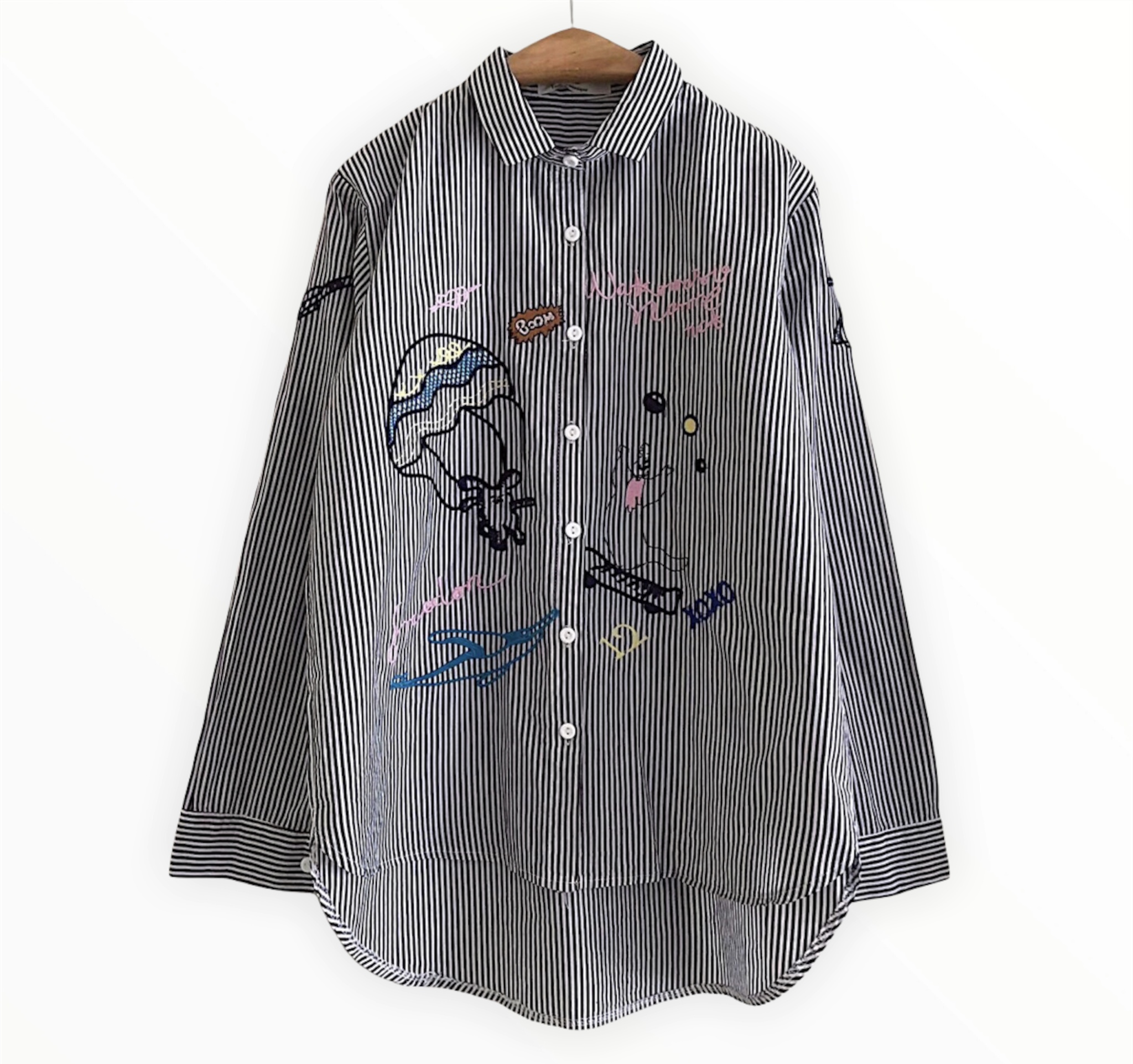 เสื้อเชิ้ตผ้าฝ้ายลายริ้วปักลาย