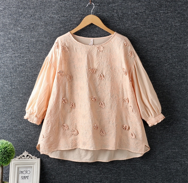เสื้อผ้าฝ้ายแต่งผ้าลูกไม้