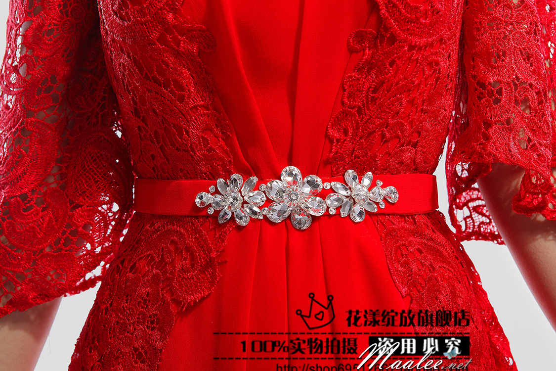 พร้อมเช่า ชุดราตรียาว สีแดง แขนสามส่วน แต่งลูกไม้ จับเดรปทรงนาฬิกาทราย (L=3XL)