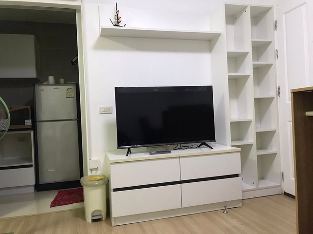 ให้เช่าซูม คอนโด 49 ตึก A ห้อง 26 ตร.ม.เฟอร์ครบ มีเครื่องซักผ้า ใกล้ ม.กรุงเทพฯ