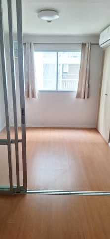 ให้เช่าคอนโด ลุมพินี ทาวน์ชิป รังสิต-คลอง1 ตึกC8 ห้อง 26 ตร.ม.เฟอร์ครบ พร้อมอยู่ได้เลย