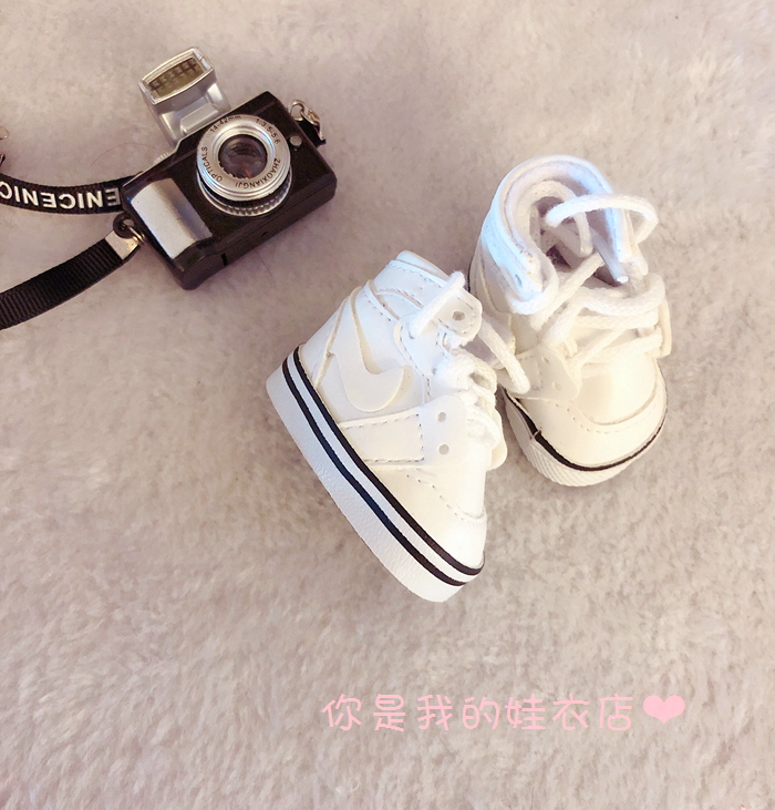 รองเท้าไนกี้ สำหรับตุ๊กตา 20 cm. ดำ