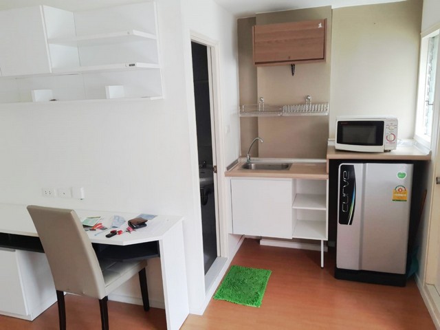 ให้เช่าคอนโด ลุมพินี ทาวน์ชิป รังสิต-คลอง1 ตึกA4 ห้อง 21.5 ตรม.เครื่องใช้ครบ พร้อมอยู่ได้เลย