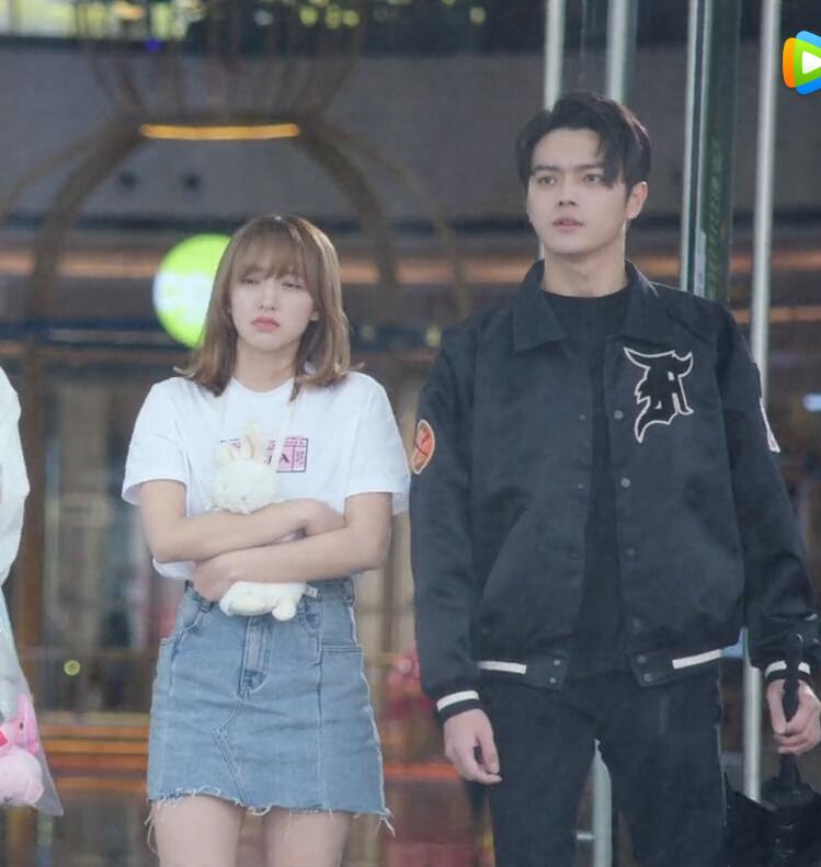 เสื้อแจ็กเก็ต FG แบบ สวี่ข่าย (สีดำ)