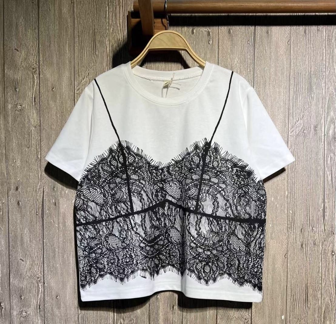 เสื้อยืดลายพิมพ์ลูกไม้ 9am