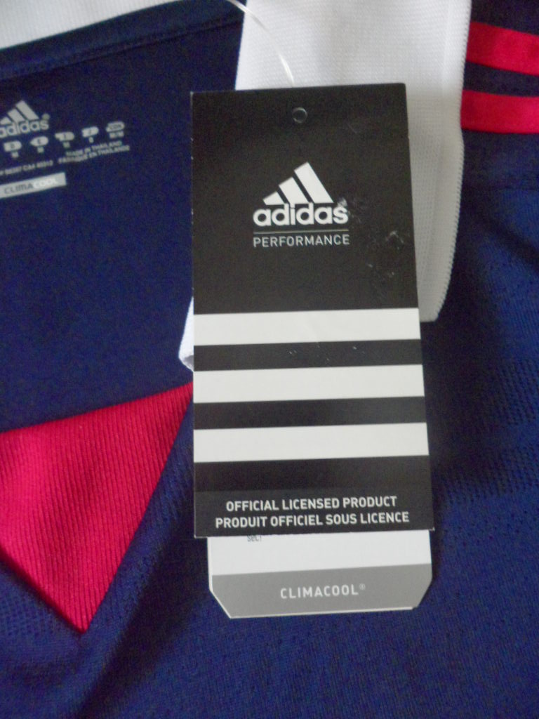 เสื้อฟุตบอล ทีมสโมสรโอลิมปิก ลียง ชุดเยือน 2011/12 ใหม่ M-Size / OLYMPIQUE LYONNAIS Football Shirt Away Kit 2011/12 Jersey NEW M-Size
