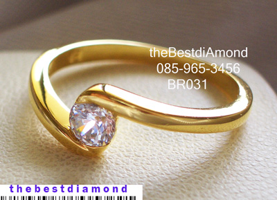 BR031 แหวนหนีบ เพชร 1 เม็ด แบบน่ารัก เอี้ยวๆนิดๆ ฝังแบบหนีบ เป็นแบบยอดนิยมไม่ล้าสมัย ใส่ติดนิ้วดูดี แต่ไม่เวอร์