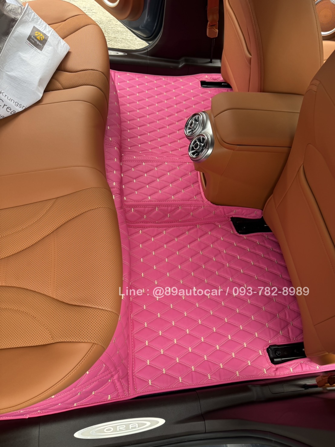 พรมรถยนต์ Ora 07 ปูพรมVVIP ด้ายคู่ สีชมพูด้ายทอง เต็มคัน 6 ชิ้น