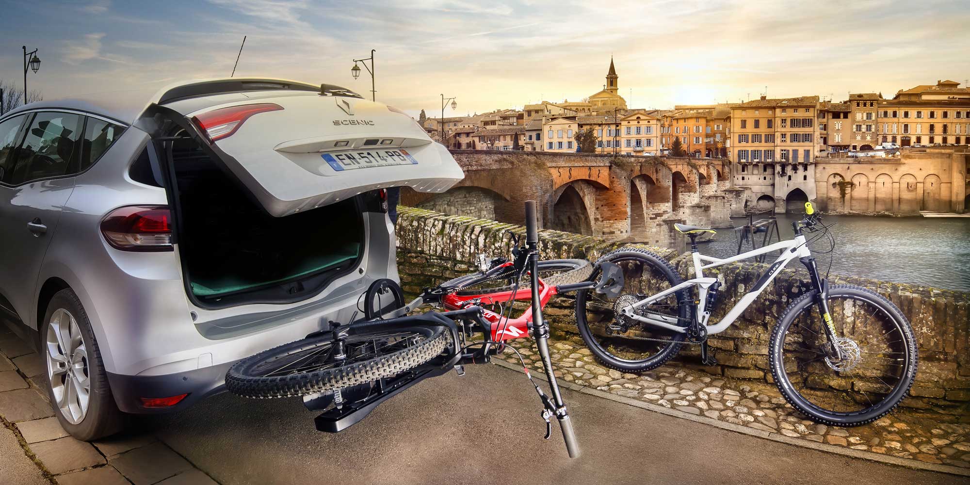 แร็คจักรยาน แร็คท้ายรถ BUZZRACK BUZZRACER 2, 2 BIKES REAR RACK. (ECE APPROVED AND XP)