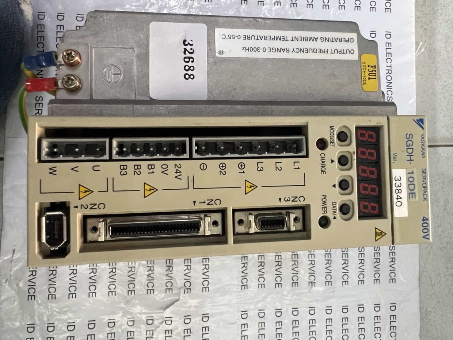 SGDH-10DE SERVO DRIVE " YASKAWA "