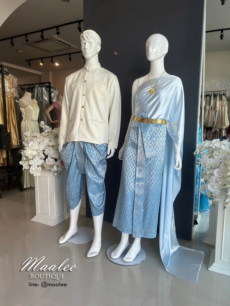 เช่า ชุดไทย ชุดเพื่อนเจ้าสาว ชุดไทยผ้าถุงสีฟ้าเทาเงิน สไบเรียบสีฟ้าอ่อน