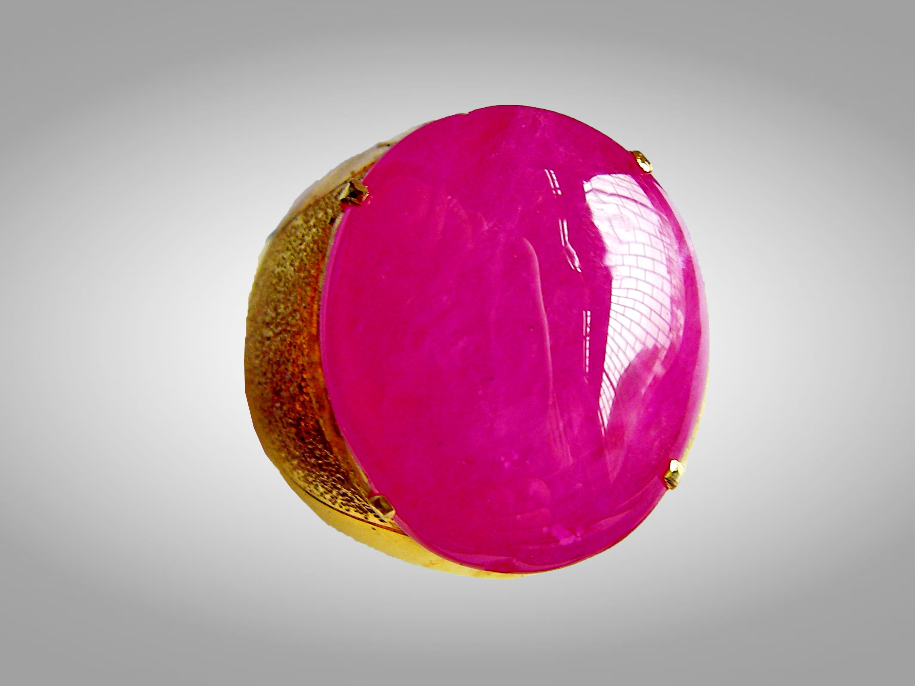 ทับทิมพม่า 產自緬甸的天然紅寶石 Natural rubies from Myanmar น้ำหนัก 22.108 ct.