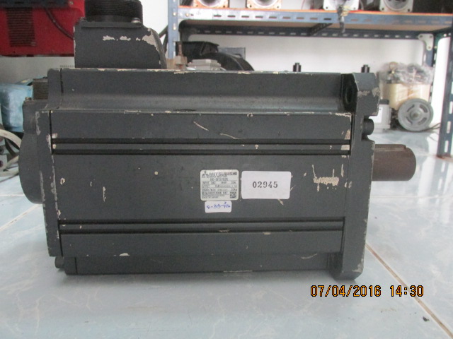 SERVO MOTOR “ MITSUBISHI ” รุ่น HC-SFS702K