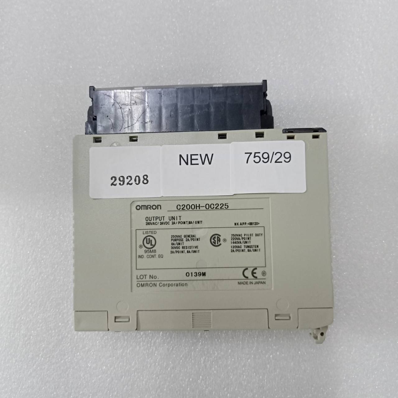 C200H-OC225 PLC “ OMRON ”