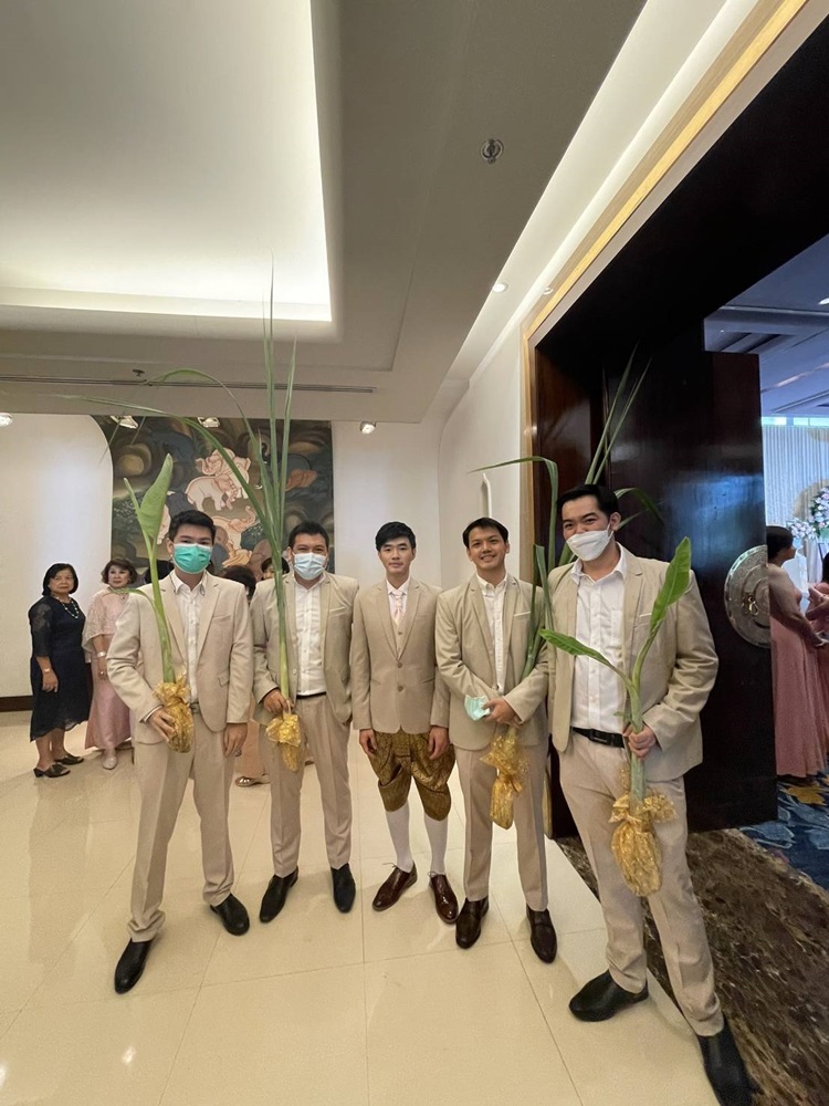 พร้อมเช่า ชุดสูทชาย สูทเพื่อนเจ้าบ่าว สีครีม เบจ Beige Brown (ไม่มีกั๊ก)