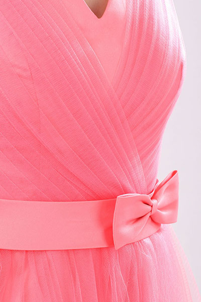 พร้อมส่ง ชุดราตรีสั้น แขนกุด สีเหลืองอ่อน คอวี จับจีบผ้าโปร่งสวย แต่งโบว์ที่เอว