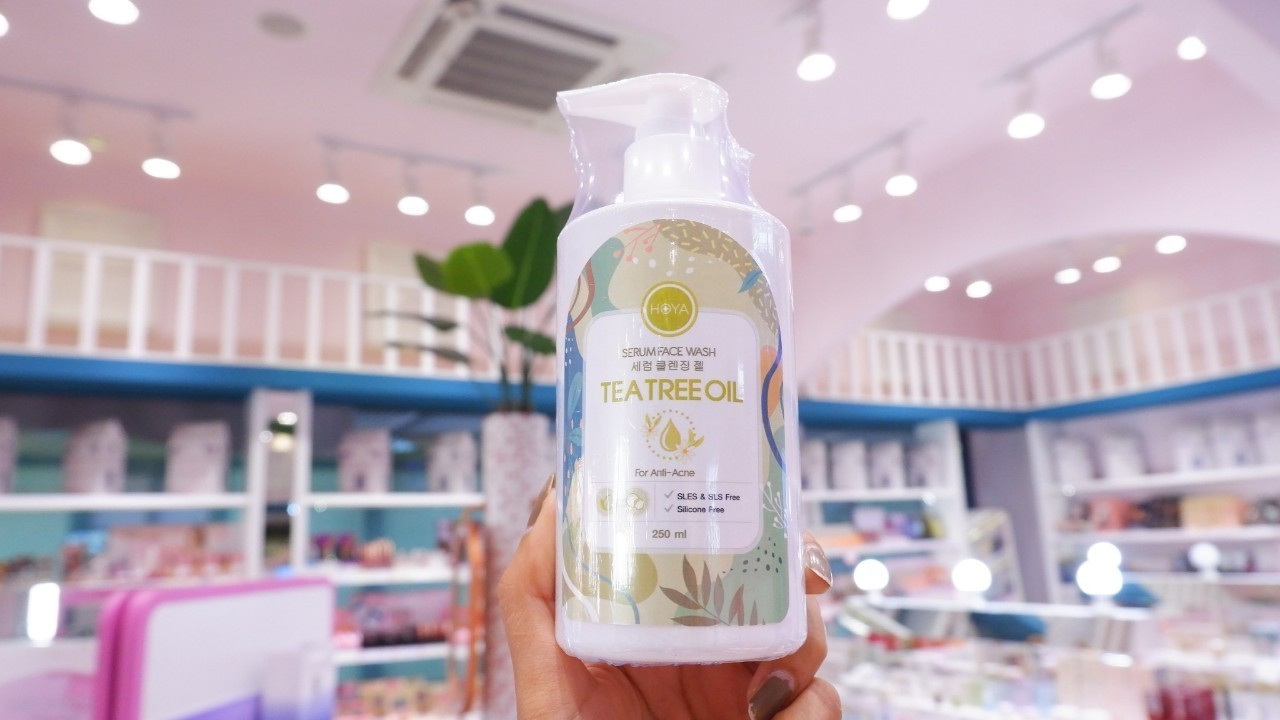 โฮญ่า เจลล้างหน้าผสมเซรั่ม สูตรอ่อนโยน เพื่อผิวขาว กระจ่างใส ลดสิว ผิวนุ่มกระชับ สำหรับผิวแพ้ง่าย