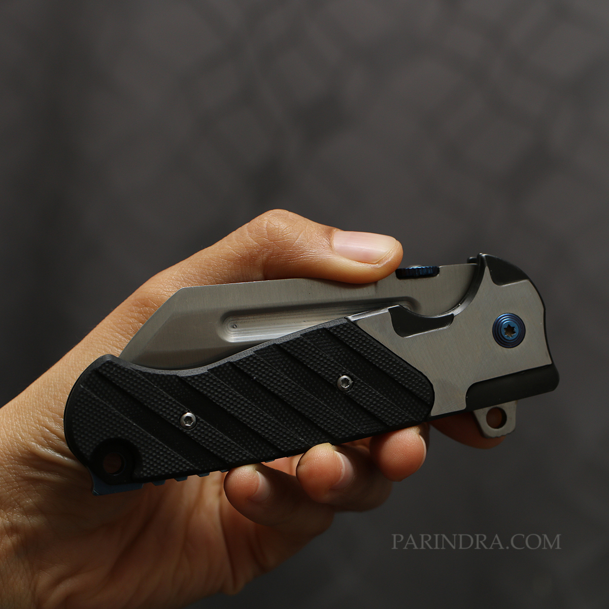 มีดพับ KNIVES รุ่น SR777C สันใหญ่ใบหนา แข็งแกร่ง คมกริบ