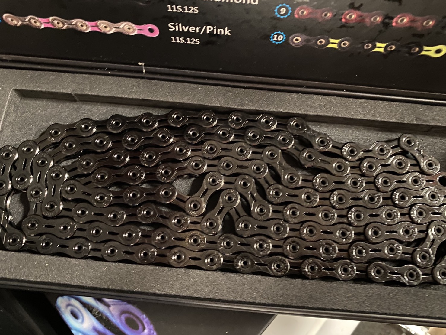 โซ่ SUMC, SX11 SL, โซ่ 11 Speed Diamond Chain with Connector 116L เซาะร่องไทเทเนี่ยม มีสีเหลือง/ดำ