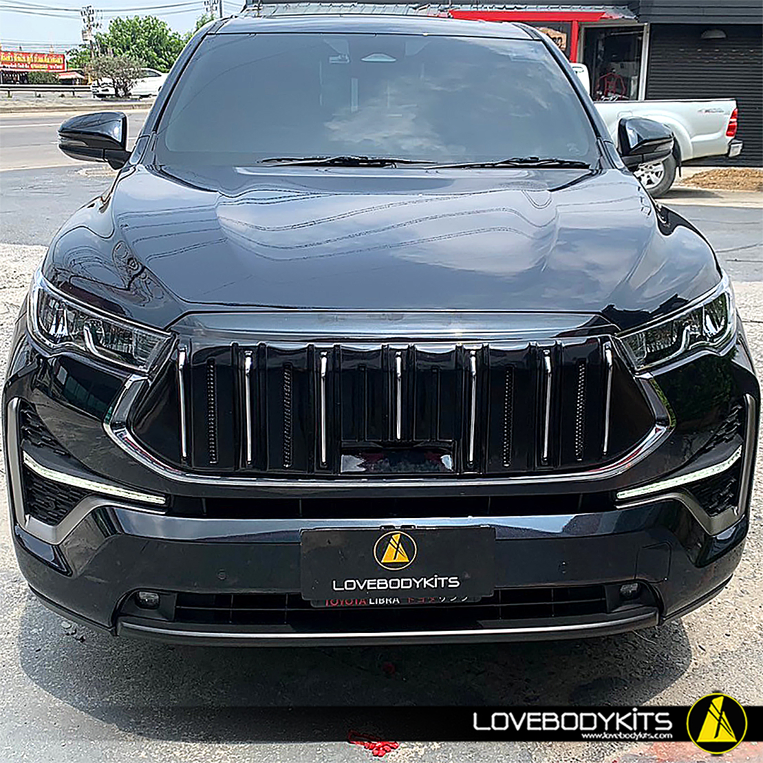 กระจังหน้า TAKAi : INNOVA ZENIX