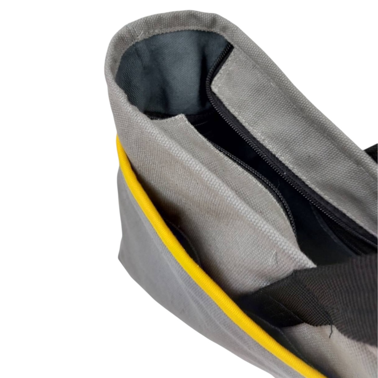 กระเป๋าผ้าแคนวาส ทรงสี่เหลี่ยมผืนผ้า ขนาด ก.33*ส.22*ก้น 10 ซม.