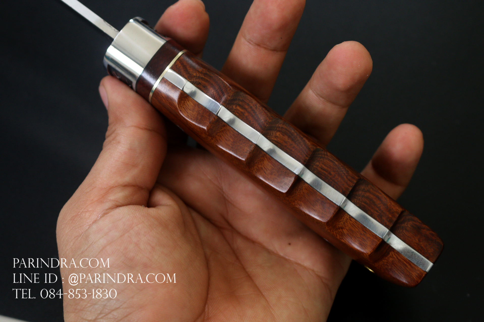 มีด Columbia A3184 ด้ามไม้คลาสสิค ขนาด 11 นิ้ว การ์ดลายกวาง