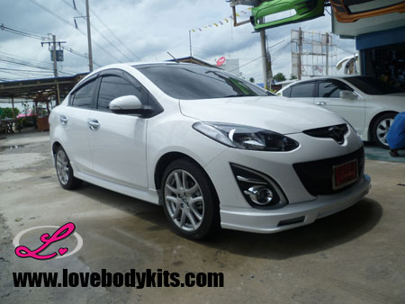 ชุดแต่ง MAZDA 2 SEDAN V.6 : 2011-2014 / 4 ประตู
