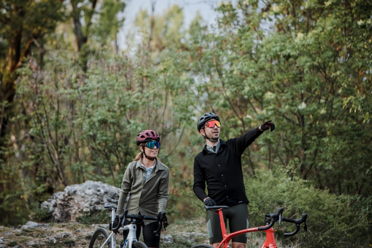 แว่นกันแดด Limar CAOS cycling sungalsses กรอบแว่นผลิตจาก Grilamid TR90 น้ำหนักเบา ยืดหยุ่น และทนทานมากกว่าโพลีคาร์บอเนตทั่วไป ป้องกันรังสี UV400 ได้ 100%