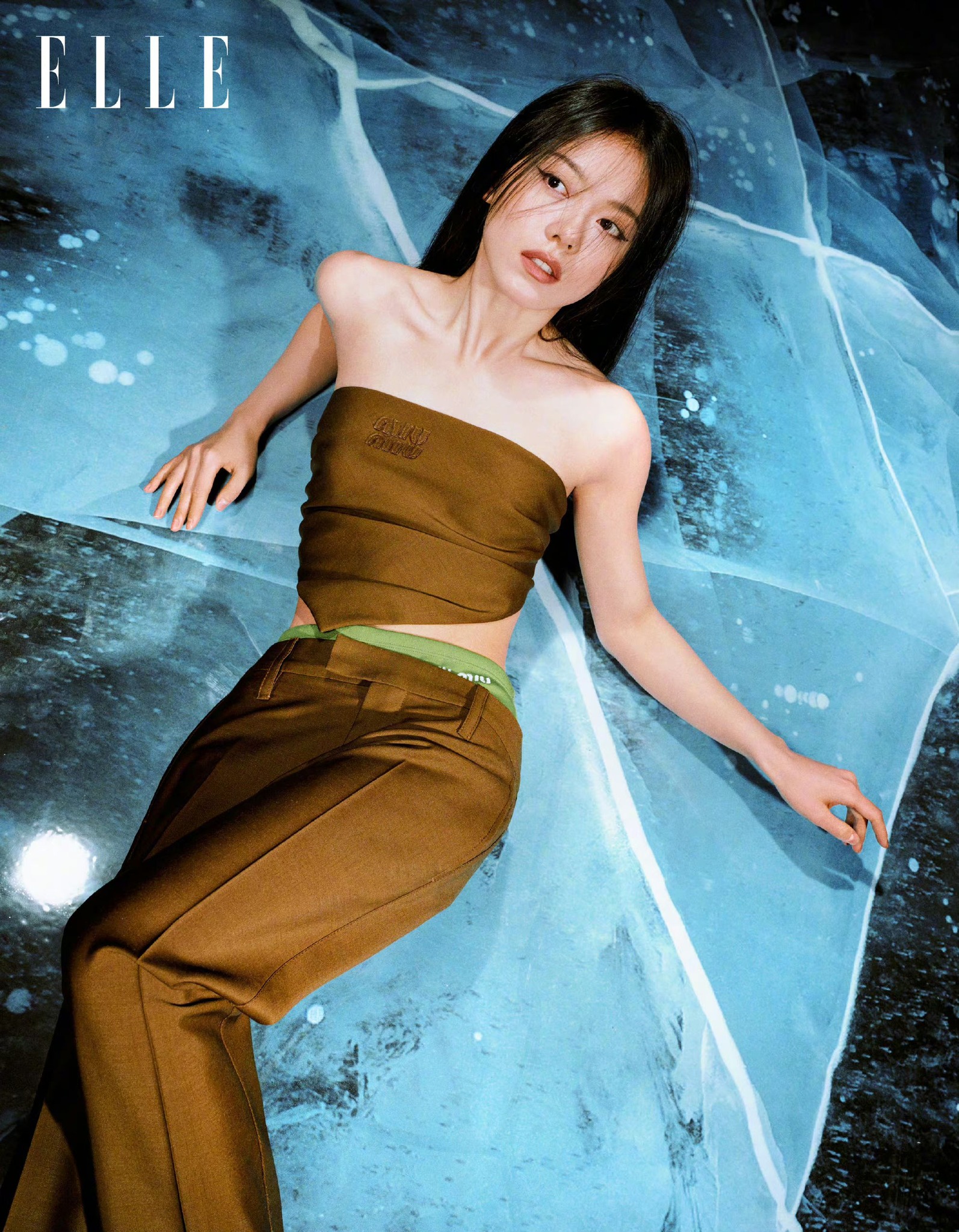 นิตยสาร ELLE อู๋เหล่ย & จ้าวจินม่าย เดือน 2/2024 (ปกหน้า-หลัง)