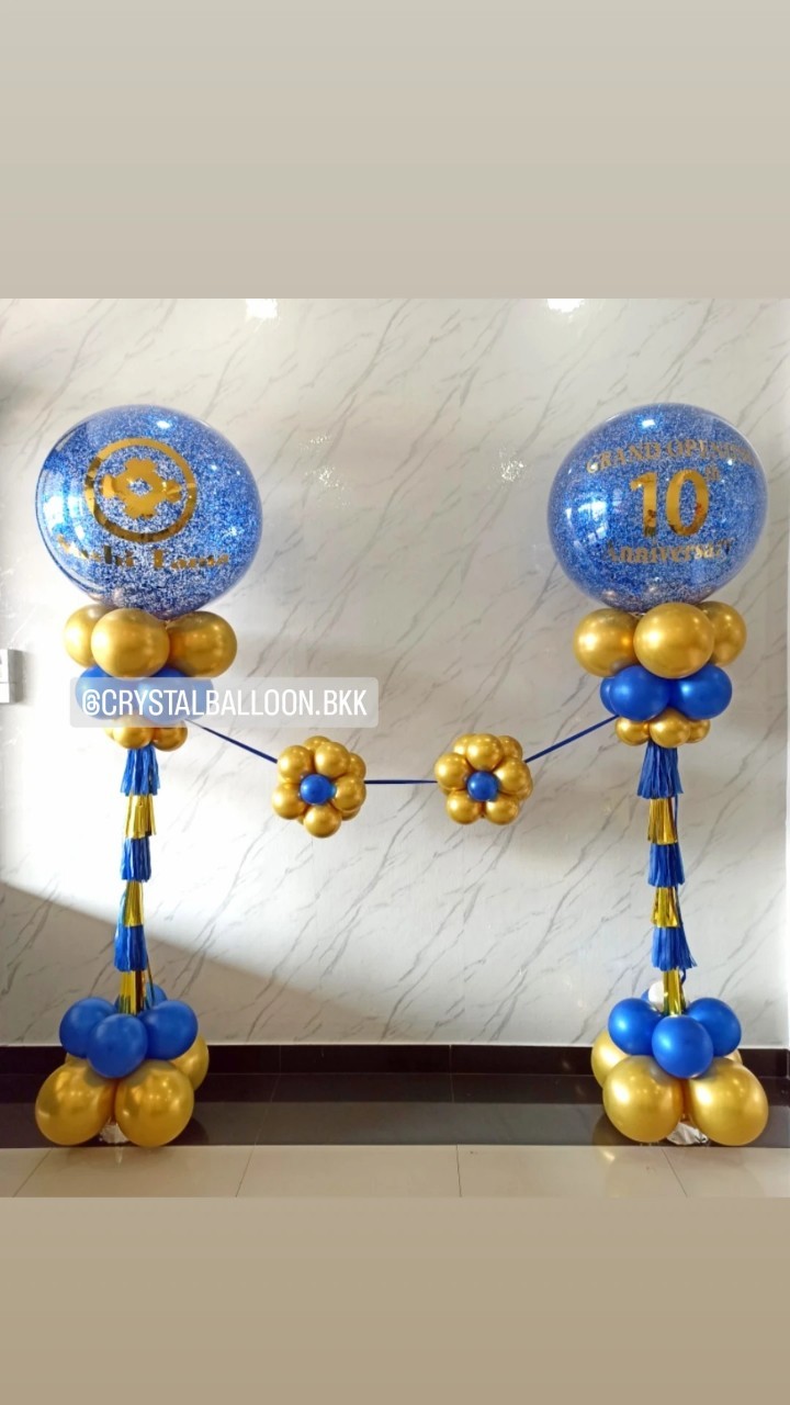 เสาลูกโป่ง เปิดร้าน Bubble ขนาด 36" กลิตเตอร์สีน้ำเงิน 2 เสา พร้อม ริบบิ้นตัดเปิดงาน 1 ท่าน พร้อมตกแต่ง สามารถเปลี่ยนสีลูกโป่ง/เปลี่ยนนข้อความได้