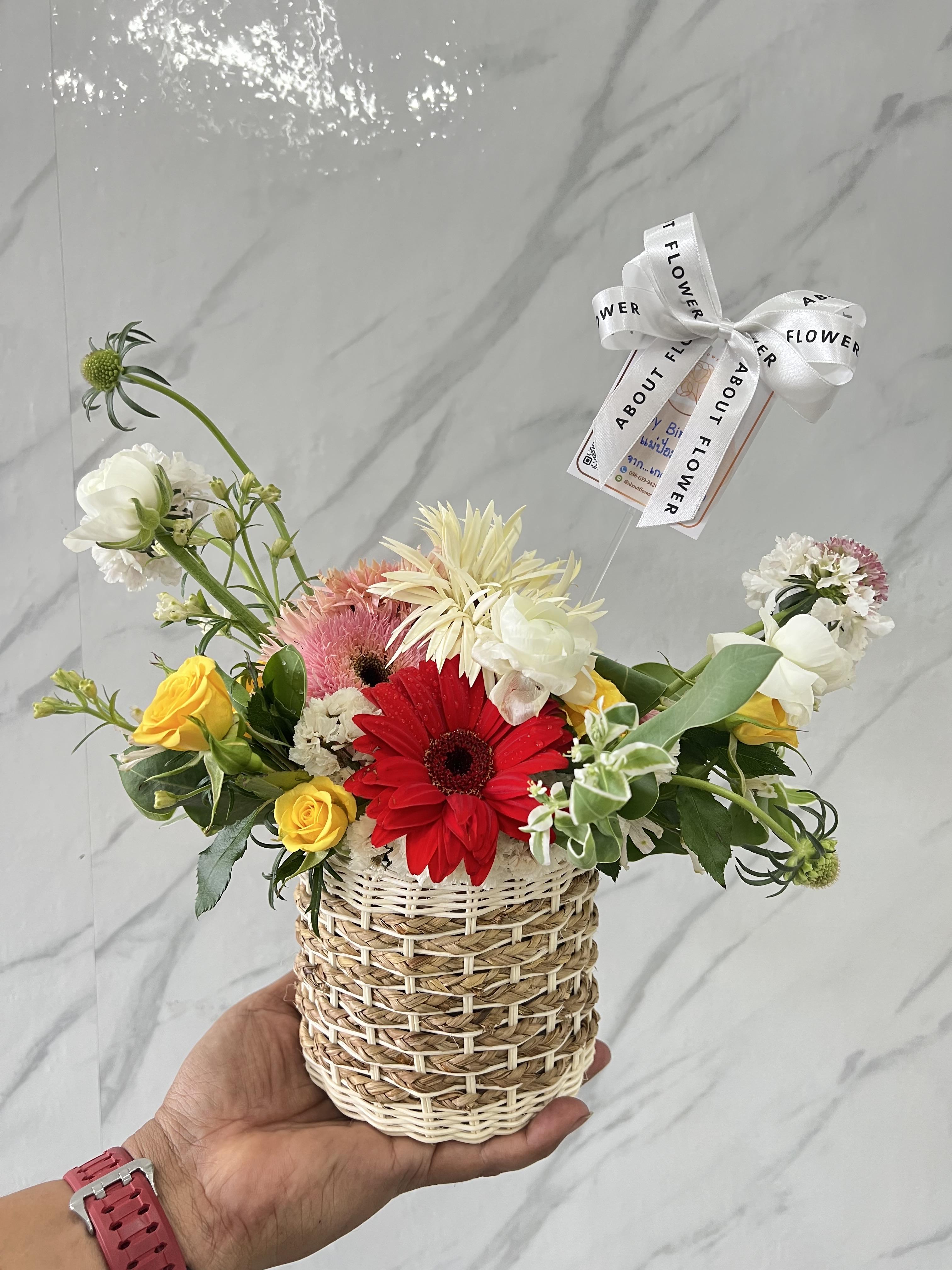 Flower Box ดอกไม้สด Size เล็ก น่ารัก น่ารัก พร้อมตกแต่ง สามารถเปลี่ยนสีได้