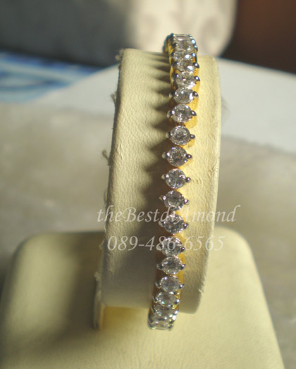 CL009+++สร้อยข้อมือเพชรรอบวงแบบหนามเตย 2 จุด+++เรียบ หรูหรา โชว์เพชรสุดๆๆ ดูดีมีระดับมาก อยู่ได้นานไม่ล้าสมัย งานเรียบร้อยมากๆๆๆ