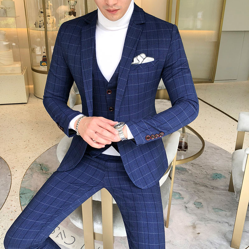 พร้อมเช่า ชุดสูทชาย สีน้ำเงิน ลายตาราง ทรงเข้ารูป สไตล์เกาหลี พร้อมเสื้อกั๊ก