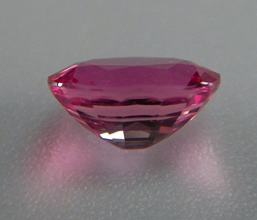 พิงค์ซัฟฟาย(Pink Sapphire)พลอยดิบไม่ผ่านการเผา unheated ธรรมชาติ100% สีสวย ความสะอาด IF-VVS ขนาด5.13x7.03.x3.64 mm. 1.17 ct. ราคาโทรถาม
