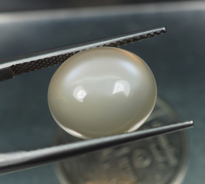 มูนสโตนหรือมุกดาหาร 8.35 กะรัตสวย