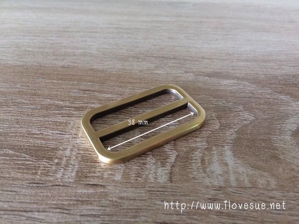 เหล็กล็อคสาย 3.8 cm ชิ้นละ