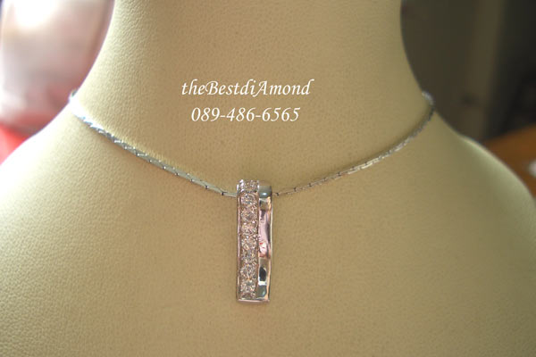 BP011RD+++จี้แถวเพชรข้าง+++จี้เก๋ๆ ด้วยการวางเพชรด้านข้าง ใส่ได้เรื่อยๆ เข้ากับเสื้อผ้าเกือบทุกแบบเลยค่ะ