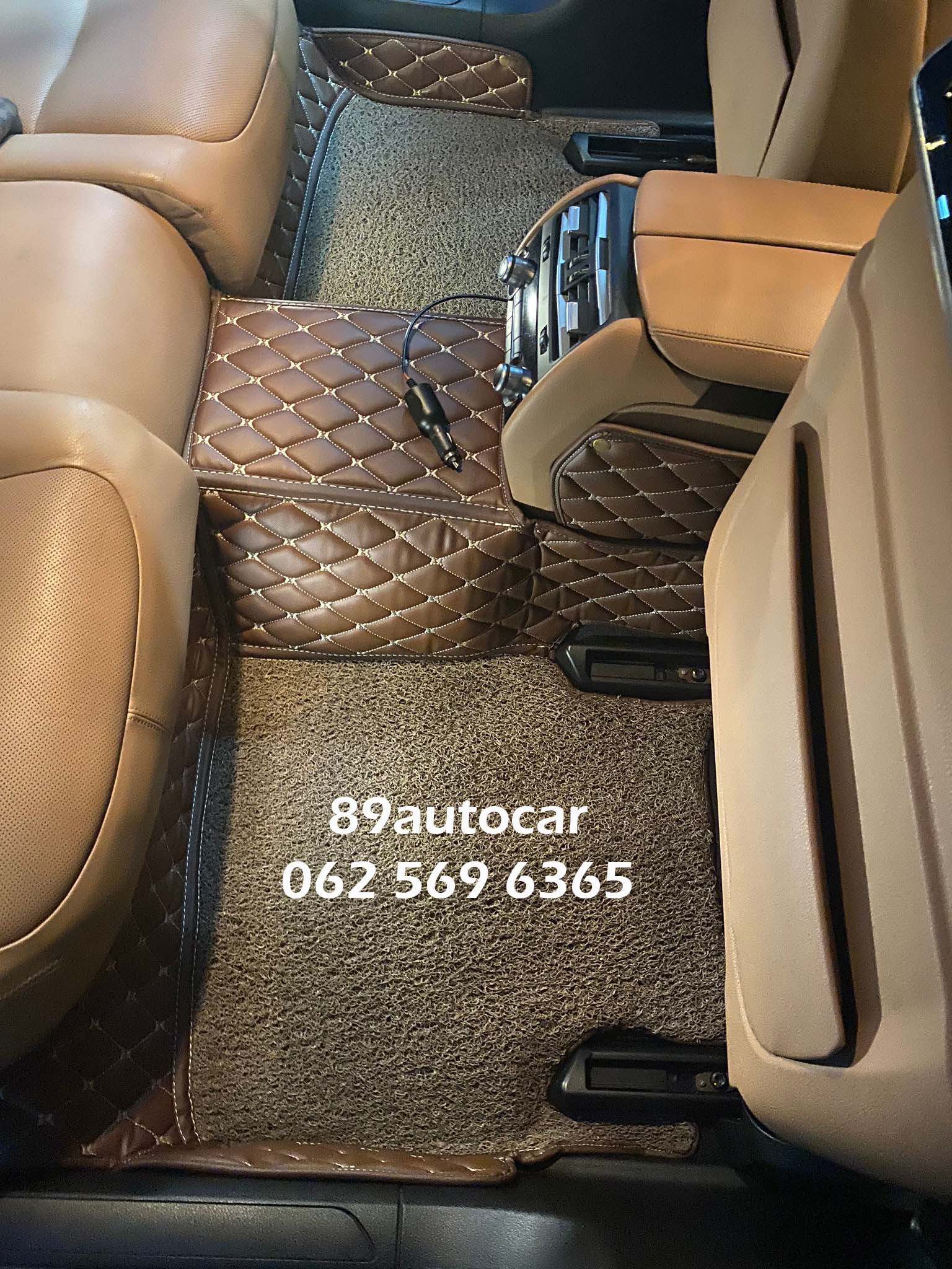ขายพรมรถยนต์ BMW 720 , 730 LD F02 ปูพรม8d สีกาแฟเย็บติดกับพรมดักฝุ่นสีน้ำตาล