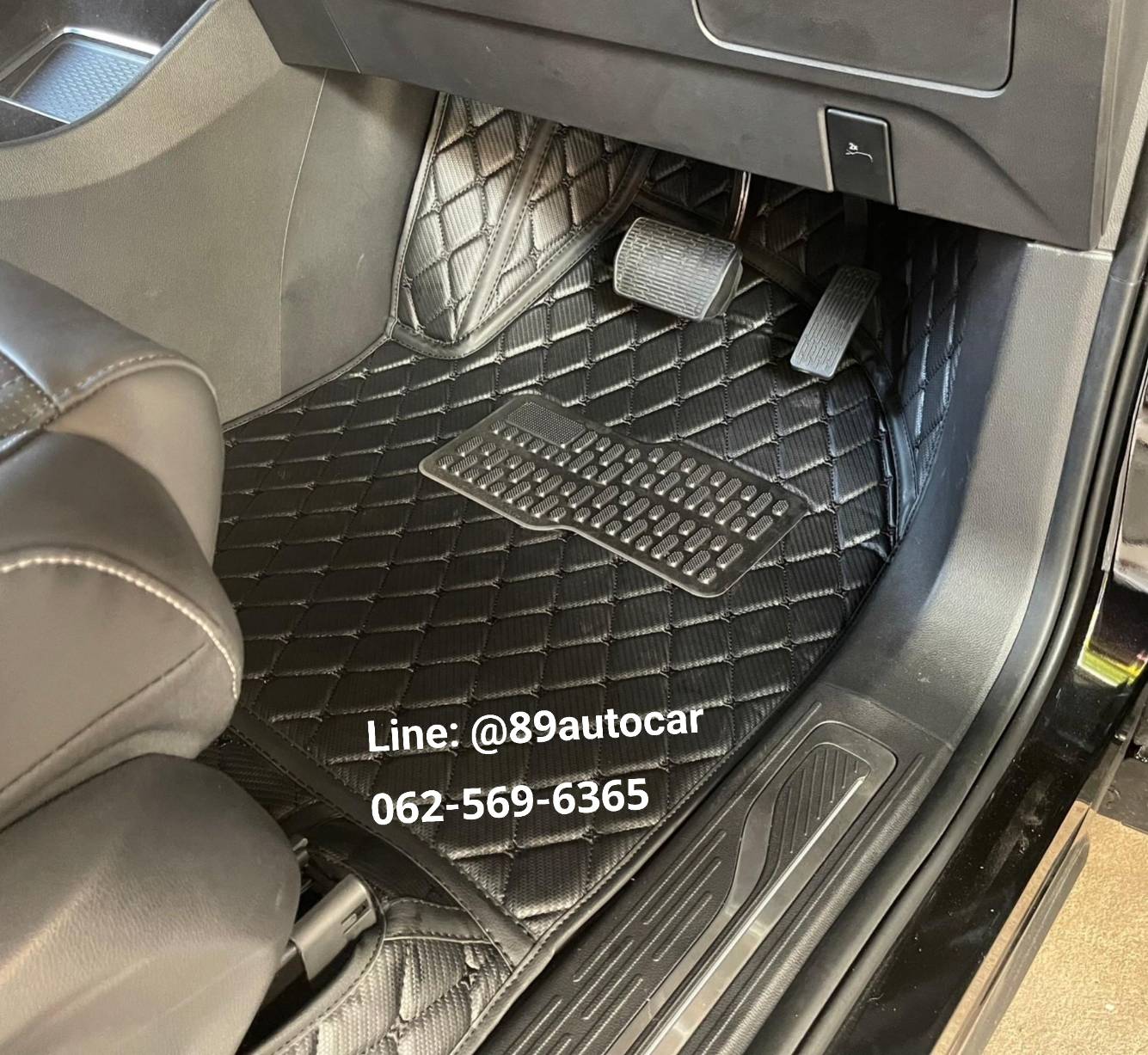 พรมปูพื้นรถตู้ Mg Maxus 9 2023 ปูพรม6D สีดำด้ายดำ ลายเคฟล่า รวมพับเบาะ